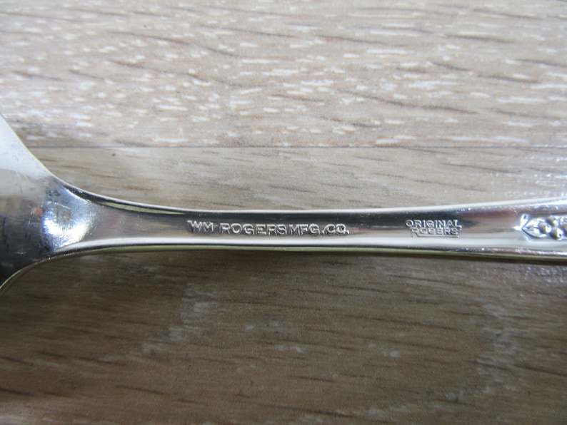 shiny Rogers silver plate flatware set circa 1940s-FREE SHIPPING-beautiful Priscilla Lady Ann pattern 79 pieces for one price