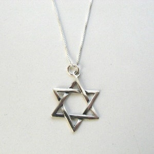 Men's Sterling Silver Classic Star of David Charm Necklace