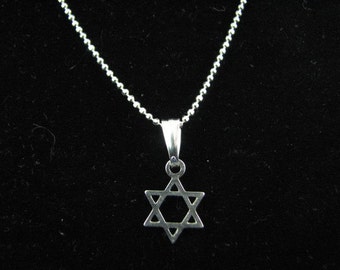 Simple Small Star of David Charm Necklace Sterling Silver