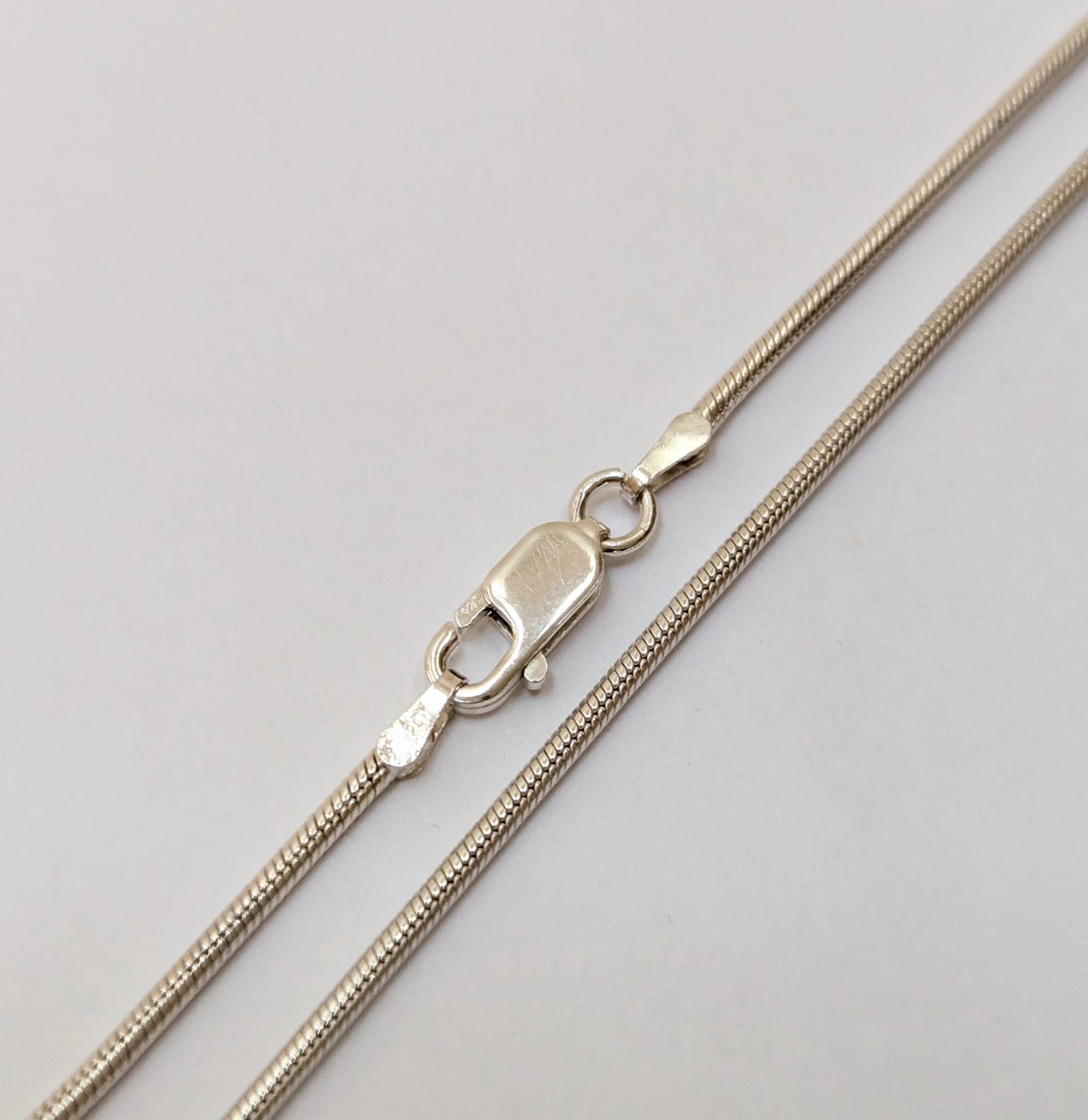 1.5 mm 厚スネークチェーン - 18 インチネックレス、ロブスター
