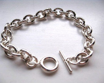 Stylish Heavy Sterling Silver Oval Link Charm Bracelet with Toggle Clasp