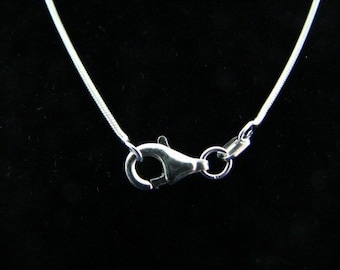 Cadena de serpiente de plata de ley de 14 pulgadas con cierre de langosta y collar redondo de 1 mm.