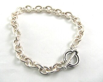 Classic Style Sterling Silver Oval Link Charm Bracelet with Toggle Clasp