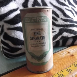 Vintage Cardboard Zinc Stearate Shaker Container--Shoemaker & Busch--Refillable Bottom