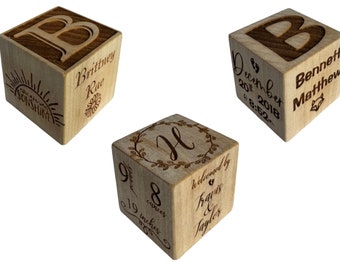 Bloque de bebé personalizado: recuerdo de madera grabado para recién nacidos