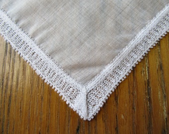 Vintage Wedding Handkerchief, White, Lace Edge, Lace Handkerchief, Lace Wedding Handkerchief, Vintage Lace Handkerchief, Flower Girl Hanky