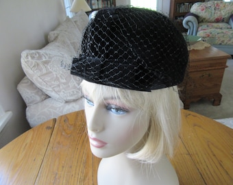 1940s Vintage Black Velour Hat, Cloche, Black Velour Hat, Black Cloche Dress Hat, Vintage Cloche Hat, Formal Hat, Retro Accessories