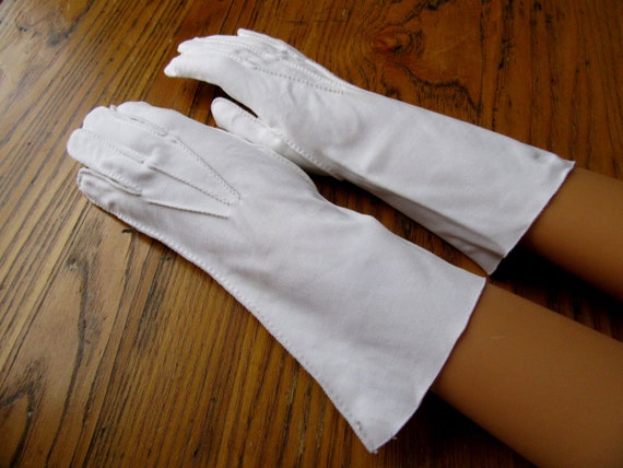 Crescendo Leather Tailored Dress Gloves, White, S… - image 1