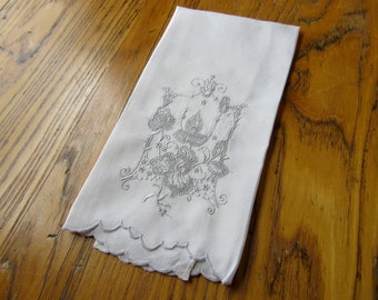 Vintage Guest Towel, White Linen, Silver Silk Floral Embroidery, Hand Towel, Vintage Guest Towel, Wedding Gift, Retro Bathroom, Show Towel