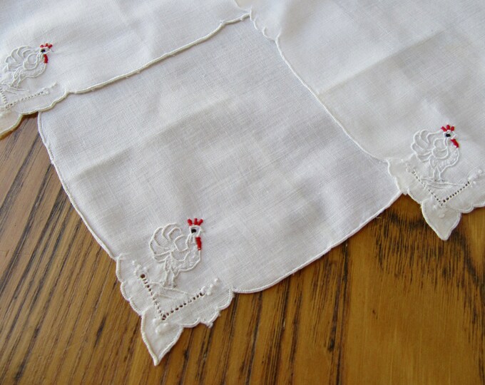 Vintage Rooster Cocktail Napkins, Set of 3, White Linen, Vintage