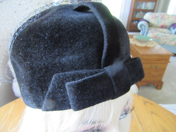 1940s Vintage Black Velour Hat, Cloche, Black Vel… - image 6