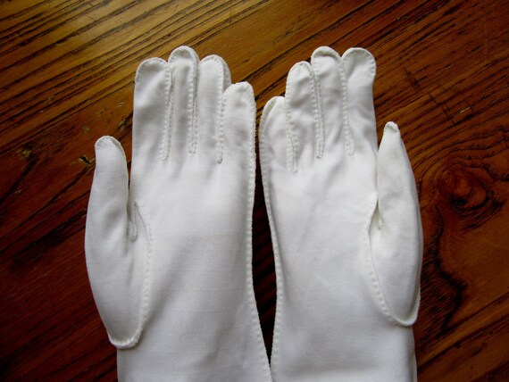 Crescendo Leather Tailored Dress Gloves, White, S… - image 4