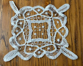 Antique Edwardian/Victorian Battenburg Lace Doily, Ivory, Square, Lace Doily, Vintage Lace, Vintage Decor, Cottagecore, 9" x 9"