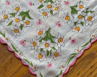 Vintage Handkerchief, Poet's Daffodil, Daffodil Handkerchief, Scalloped Edge, Pink & Yellow Floral Handkerchief, Vintage Accessories