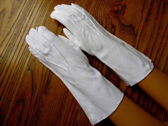 Crescendo Leather Tailored Dress Gloves, White, S… - image 3