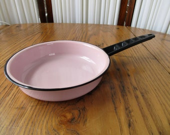 Vintage Enamelware Pan, Pink, Retro Kitchen Decor, Retro Pink Enamel Pan, Pink Kitchen Decor, Pink Enamelware, Easter Gift, Gift for Her