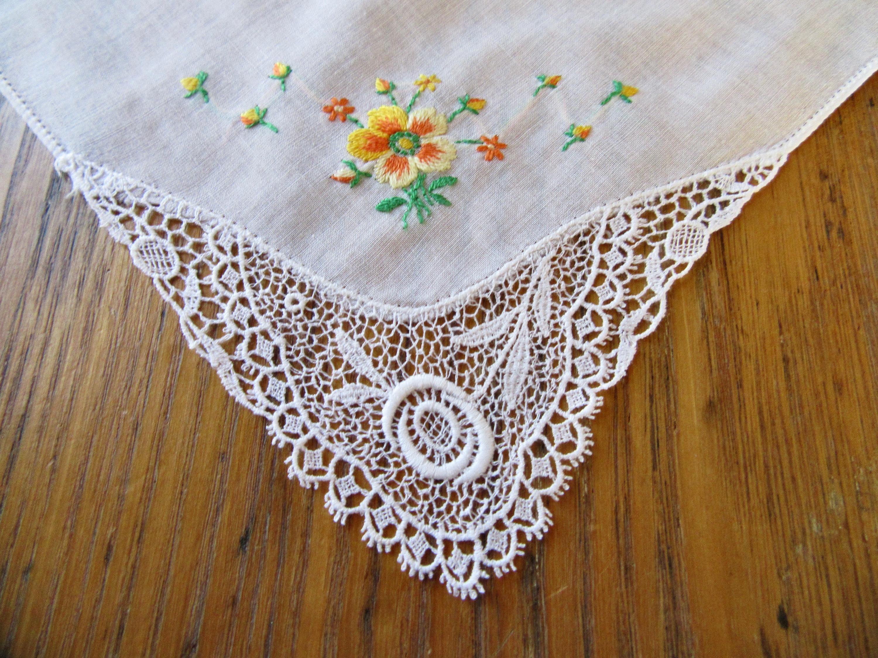 専用eradie Chemical lace ShirtOnepiece Antique Vtg Lace-LG HM ANTIQUE FIGURAL NEEDLE LACE CARTOUCHE