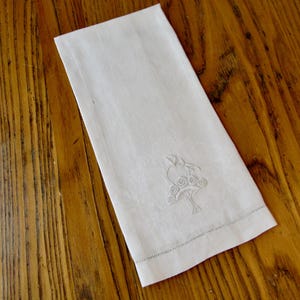 Antique Fine Damask Linen Towel, White, White Work Embroidery, Basket of Flowers, Linen Hand Towel, Damask Linen Guest Towel, Grandmacore