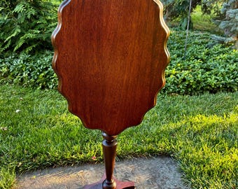 Antique 1800s Mahogany Tilt Top Table, Small Tilt Top Table, Tea Table
