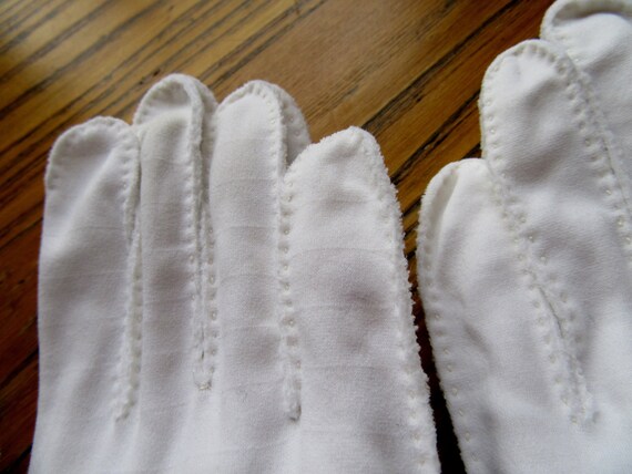 Crescendo Leather Tailored Dress Gloves, White, S… - image 5