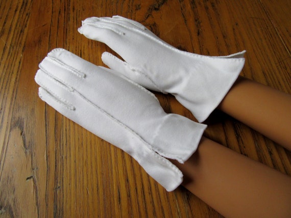 Vintage Lilly Dache Gloves, Hand Stitched, White,