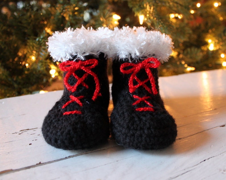 Crochet Santa Booties Pattern, Santa Booties, Crochet Baby Santa Boots, Santa Boots Pattern image 2