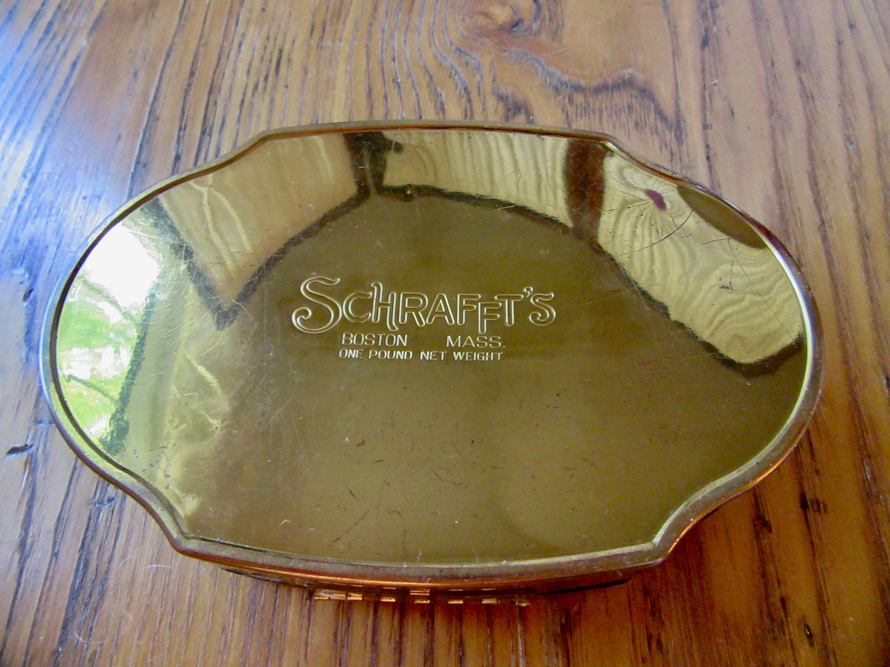 Schrafft's Candy Tin, 1930s/1940s, Gold Tin, 18th Century Scene