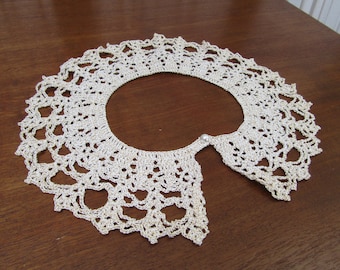 1980's Vintage Crochet Collar, White and Gold, Lace Collar, Round Collar, Dress Making, Sewing Notions, Vintage Crochet Collar, Beige Collar
