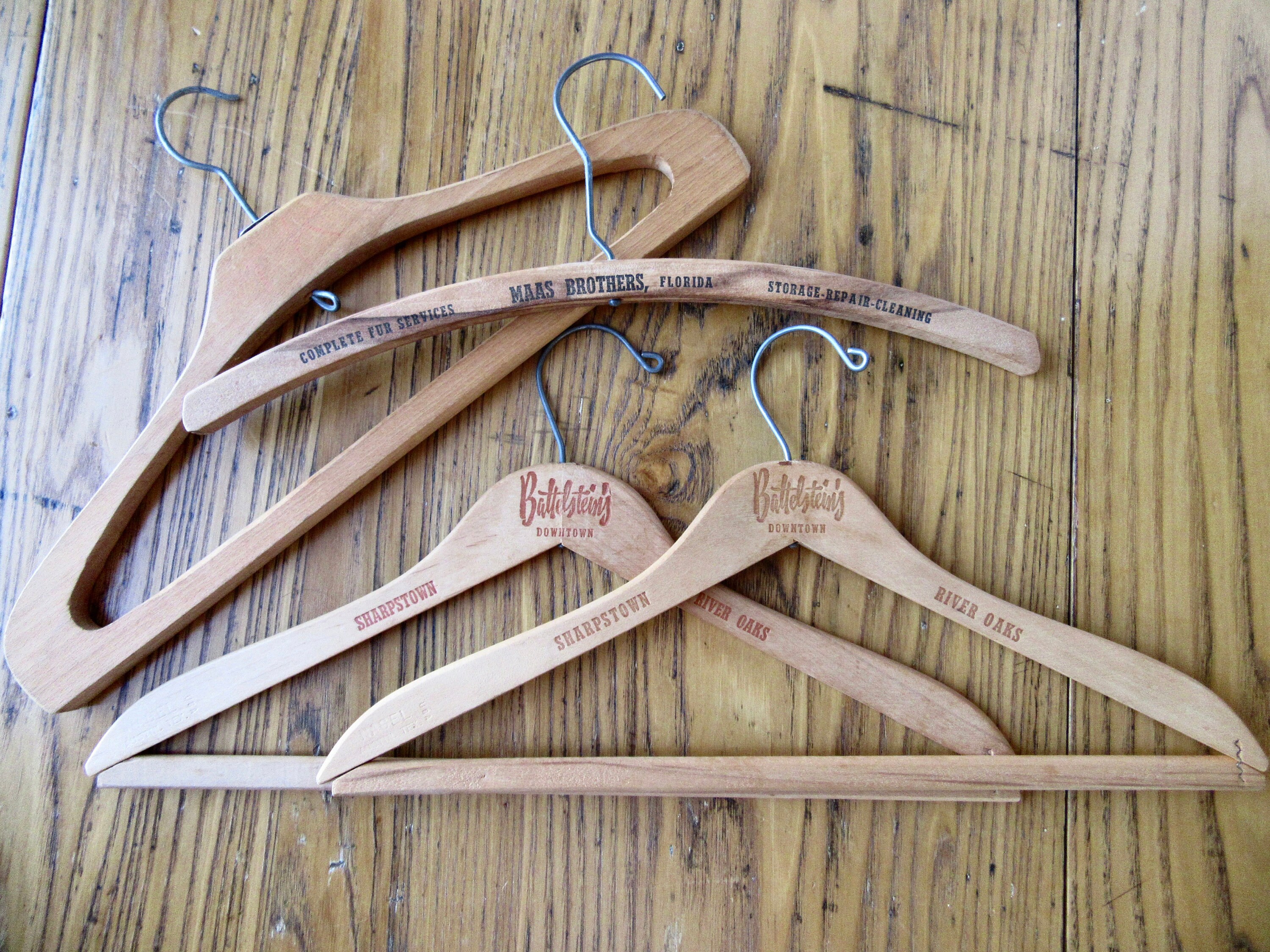 vintage wooden hanger アンティークハンガー3本セット 美術品・アンティーク・コレクション