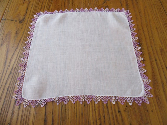 Vintage Tatted Handkerchief, Lilac Tatting, White… - image 4