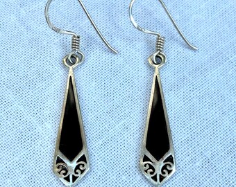 Pendientes colgantes vintage de plata de ley y ónix negro, filigrana.
