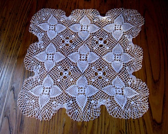 Antique Crochet Doily, White Doily, Large Doily, 17&quot; x 17&quot;, Extra Large Doily, Vintage White Doily, Vintage Doily, Cottage Chic Decor