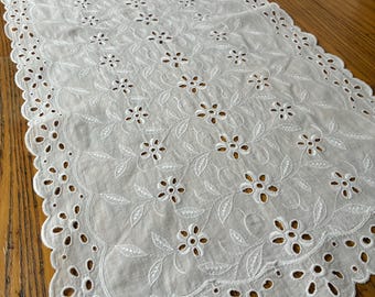 Vintage White Eyelet Table Runner, White Machine Embroidery, 1970s