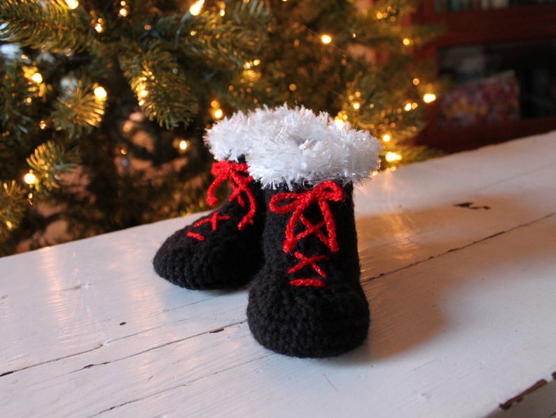 Crochet Santa Booties Pattern, Santa Booties, Crochet Baby Santa Boots, Santa Boots Pattern image 3