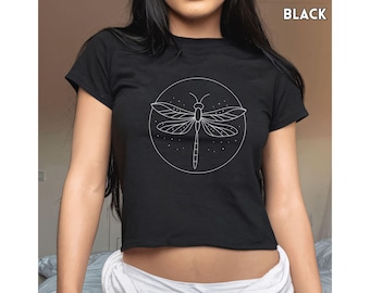 Minimalist Dragonfly Baby Tee Tattoo Style Line Art Shirt Aesthetic Graphic Crop Top for Nature Lover Cottagecore Insect Baby Tee for Her