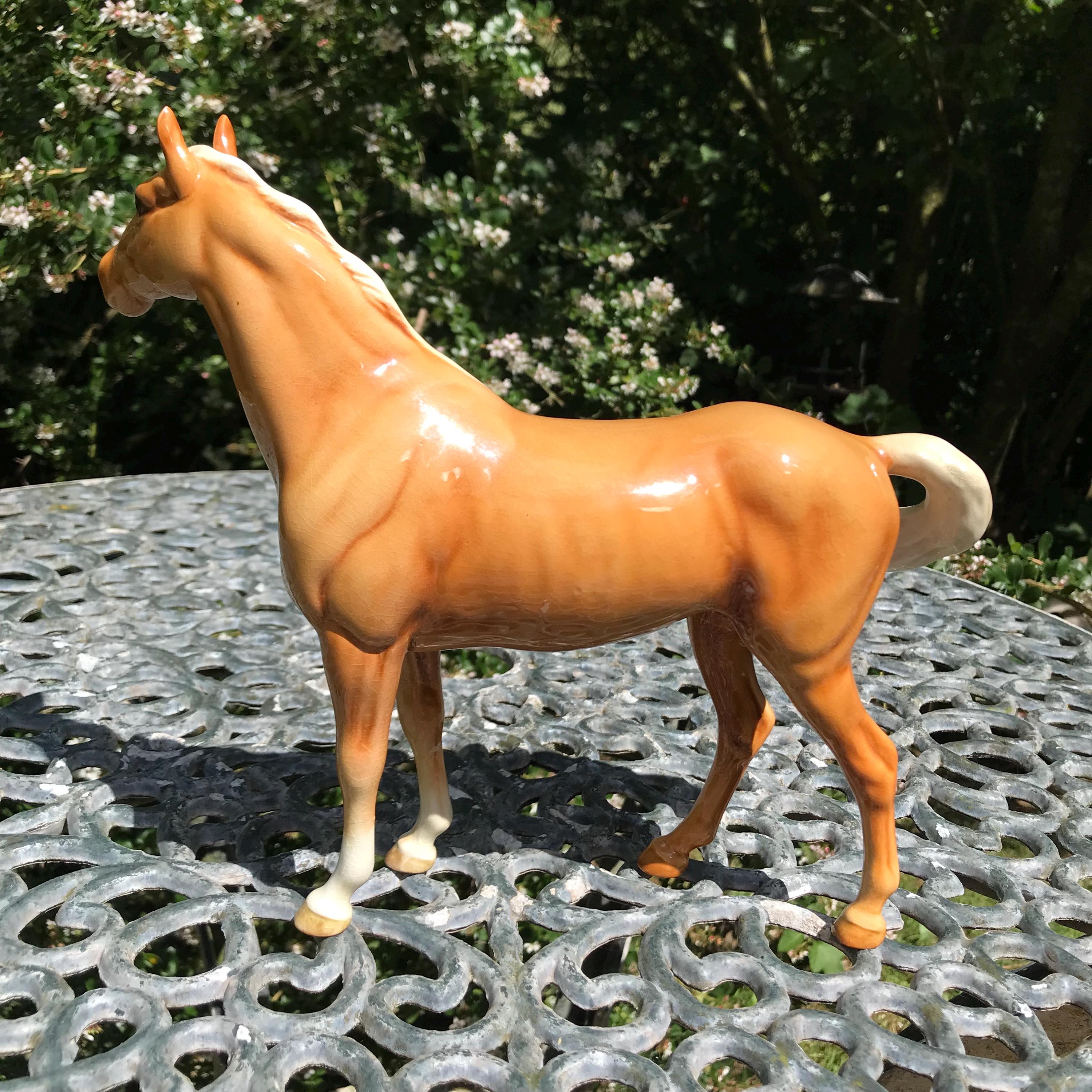 BESWICK 馬　置物 500x0.jpg