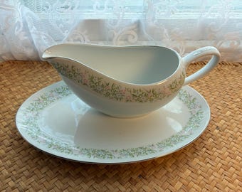 Vintage Taihei China Gravy Boat with Underplate: Floral Porcelain Sauce Boat Silver Trim
