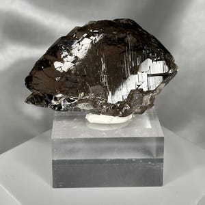 Gwindel Quartz Switzerland - Etsy