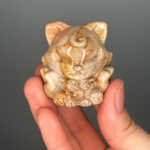 Alashan Agate Fox Carving | Adorable Crystal Animal for Protection and Joy | Mini Collectible Figurine | Healing Stone Decor
