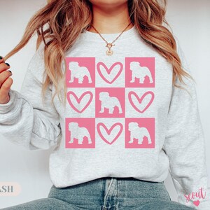 English Bulldog Valentine Sweatshirt, Personalized English Bulldog Sweatshirt, Dog Mom Gift, Dog Mom Crewneck, Bulldog Lover, gift mom hers Ash