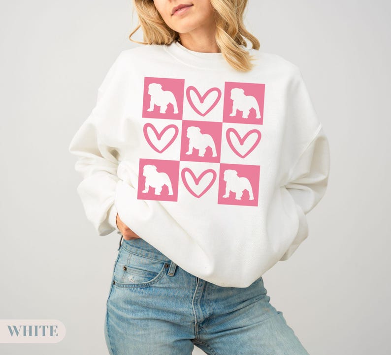 English Bulldog Valentine Sweatshirt, Personalized English Bulldog Sweatshirt, Dog Mom Gift, Dog Mom Crewneck, Bulldog Lover, gift mom hers White