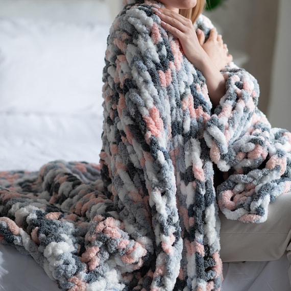 Hand Knitted Chenille Blanket: Soft, Thick, Warm Polyester Yarn