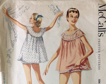 McCall's 3502 vintage babydoll nightie and bloomers 1955