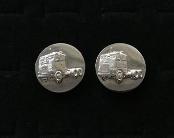 Vintage trucker COE Freightliner semi silvertone cuff links