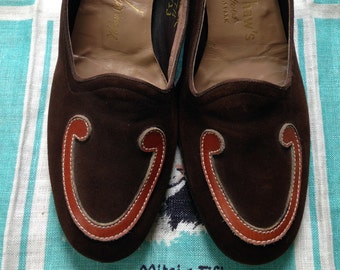 Vintage 1940's chocolate brown suede loafers pumps Wolsam Ltd Morris Wolock Magic Shanks 7 1/2 AAA narrow