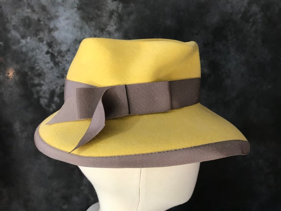 Vintage 1940's jaune Stetson ladies hat greige ba… - image 2