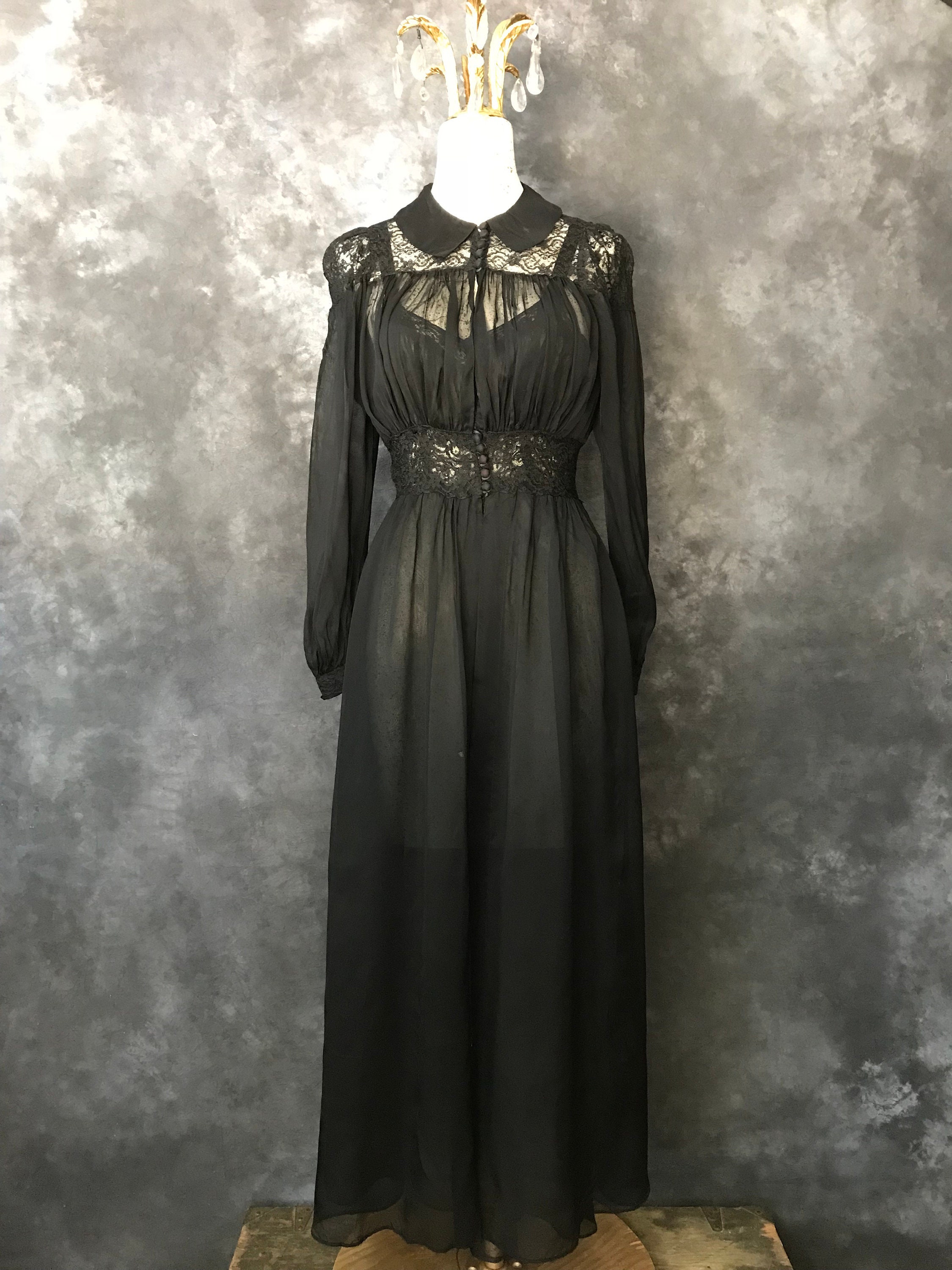 Vintage 1940's black sheer rayon negligée and peignoir | Etsy