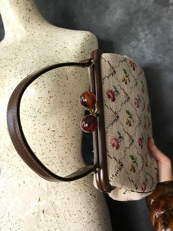 Vintage 1960's crosstitch handbag brown cream pin… - image 5