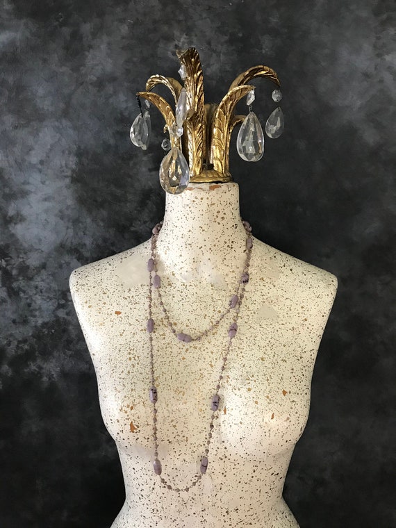 Vintage 1920's purple mauve wire glass bead neckla