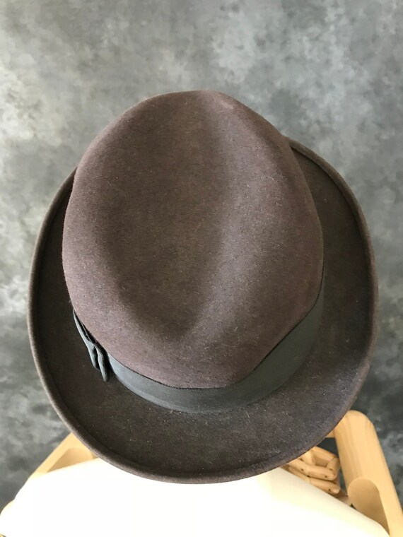 Années 1950 Dobbs Fedora marron Dobbs 1950 bonnet taille 6 5/8 21 pouces f3c98e Années 1950 Dobbs Fedora marron Dobbs 1950 bonnet taille 6 5/8 21 pouces f3c98e